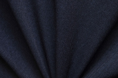 Ткань костюмная 25388 2009, 207 гр/м2, шир.150см, цвет т.синий - купить в Каменске-Уральском. Цена 353.07 руб.